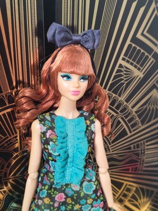 Dynamite girls Gavin fashion Royalty Poppy parker