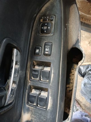 MANDO ELEVALUNAS DELANTERO IZQUIERDO Mitsubishi ASX (GA0W)(2010->)