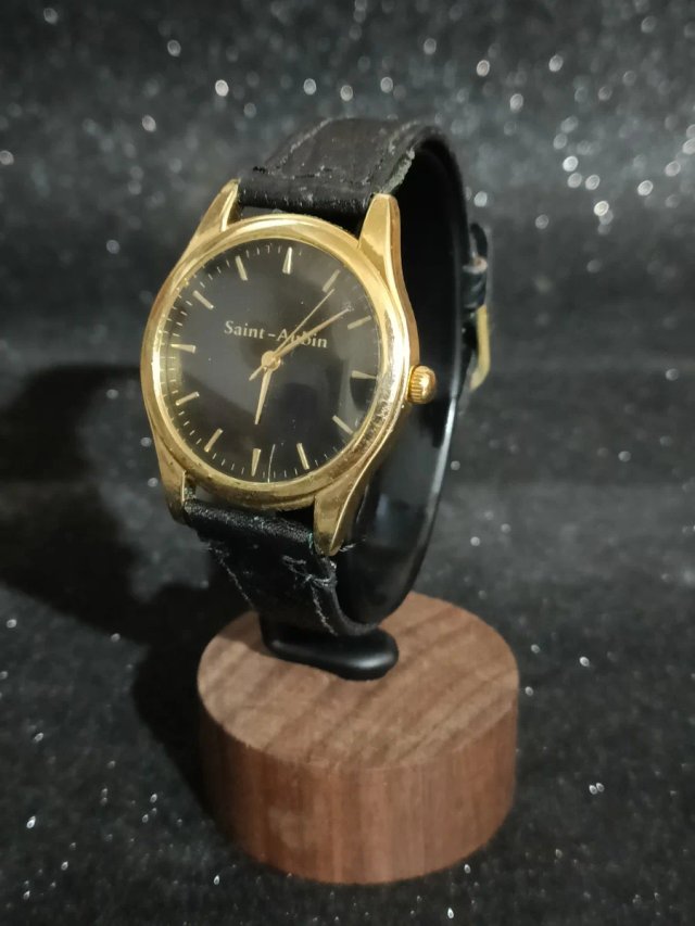 Reloj Saint-Aubin Quartz Dorado Negro