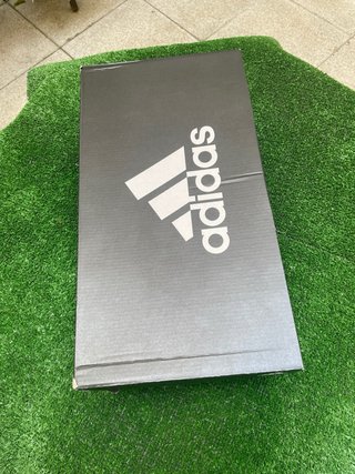Zapatillas de Golf Adidas Blancas y Negras