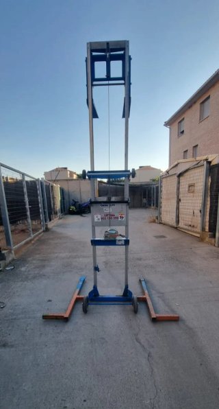 Apilador Genie Lift 160-225kg