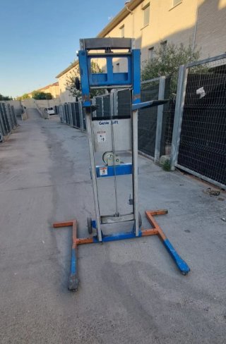 Apilador Genie Lift 160-225kg
