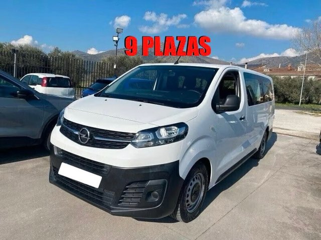 Alquiler furgoneta 9 plazas