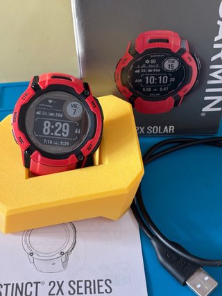 Reloj Garmin Instinct 2X Solar Rojo