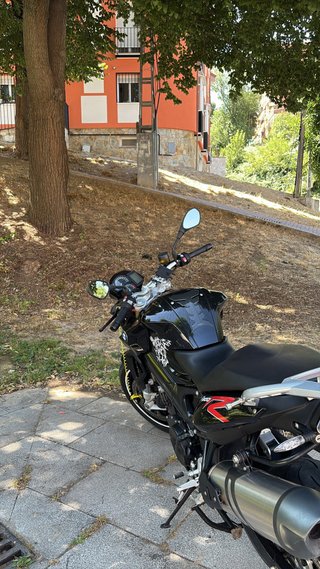 BMW F800R Negra