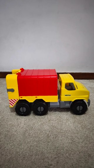 Camião de Brinquedo Amarelo e Vermelho