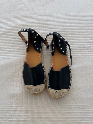 Sandalias Alpargata Negras con Tachuelas