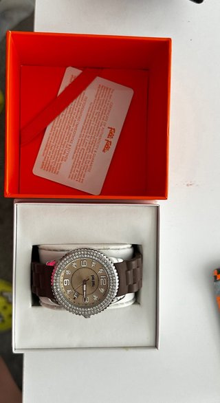 Reloj Folli Follie con circonitas
