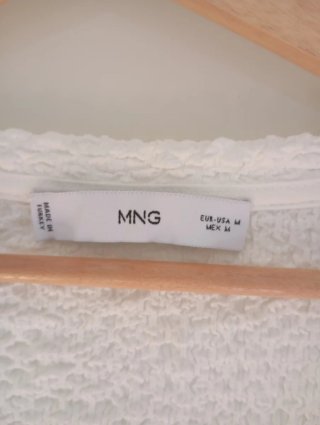 Camiseta Mango Blanca Cuello Pico Talla M