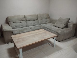 Mesa de centro moderna madera y  patas de metal
