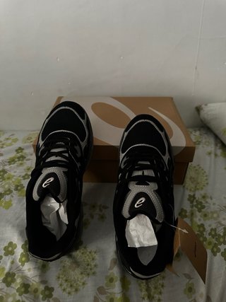Asics Gel NYC negras y grises