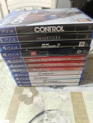 Lotto Giochi PS4 (Compatibili con PS5)