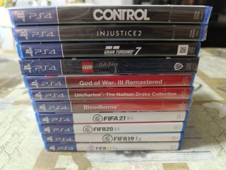 Lotto Giochi PS4 (Compatibili con PS5)