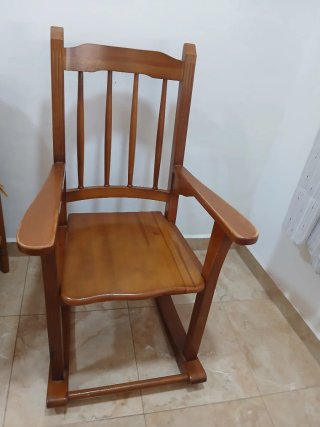 Mecedora de madera
