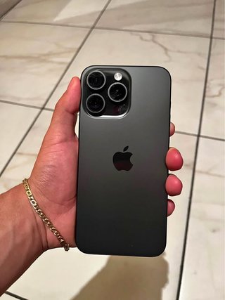 iPhone 15 Pro Max, 87% batería original