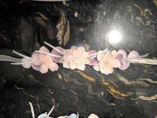Cinturón y diademas de flores