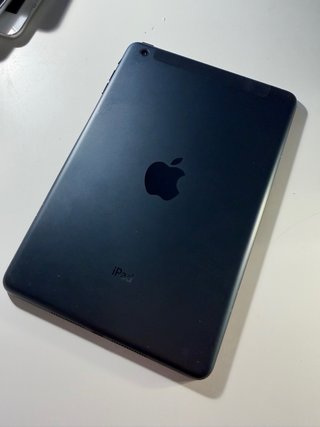 4 iPad Apple per ricambi