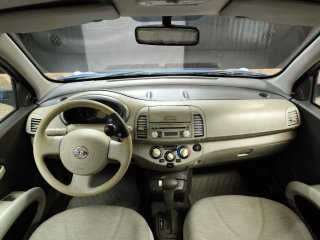 Nissan Micra AUTOMÁTICO
