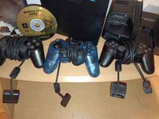 PlayStation 2 PS2 + 3 Mandos + Multitap