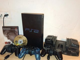 PlayStation 2 PS2 + 3 Mandos + Multitap