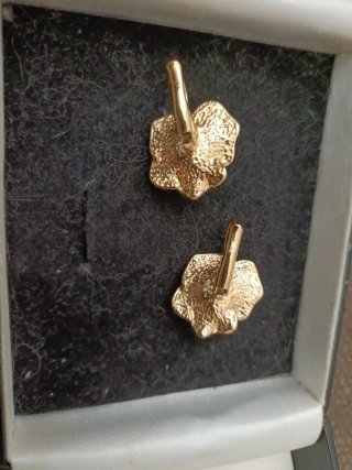 Pendientes Flor Dorados