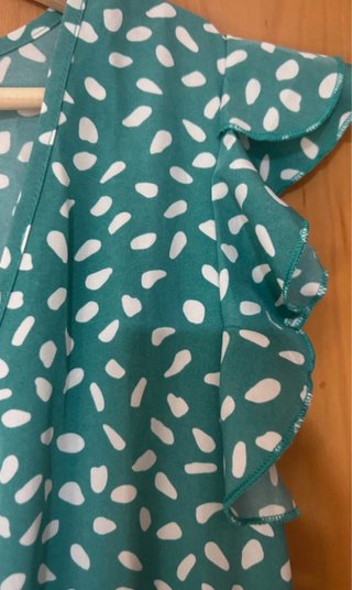 Vestido verde con estampado blanco Talla M
