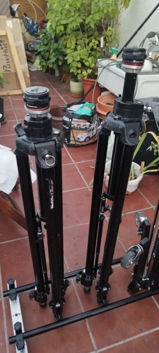 Trípode Manfrotto Profesional