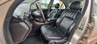 Mercedes-Benz Clase C 2006