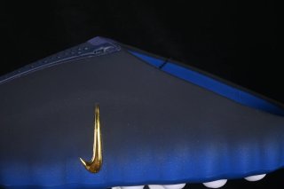 Nike Mind001