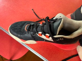 Scarpe da basket Tarmak nere e arancioni