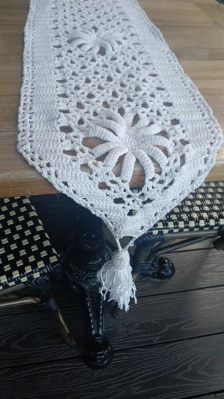 Caminho de Mesa Crochê Branco - 145cm