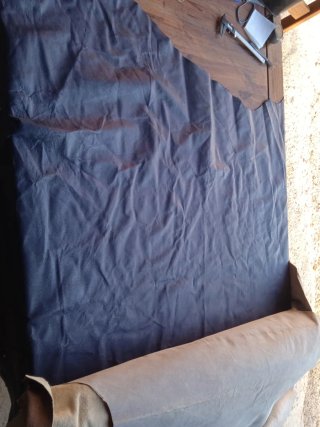 Lote Pieles Variadas variedad de color 20€.