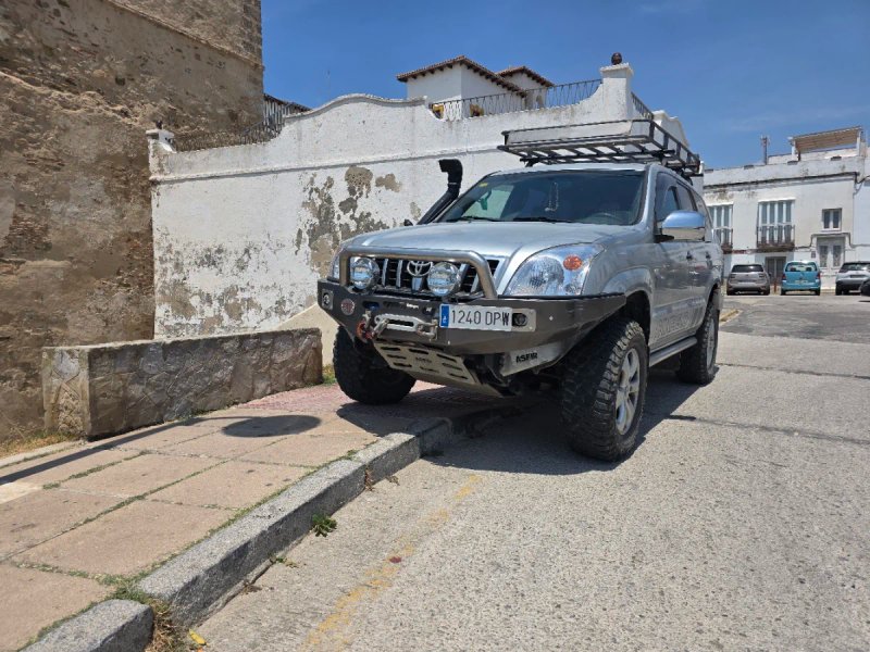Toyota Land Cruiser KXR 3.0 - foto 1