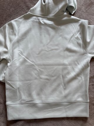 Sudadera Zara con capucha y logo 1975