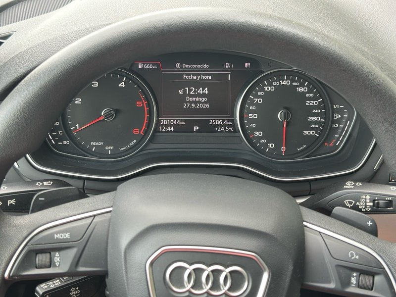 Audi A4 2019, foto 3