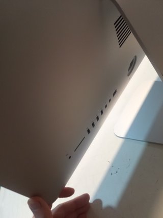 iMac 21.5 Core i5 8GB RAM SSD 198GB