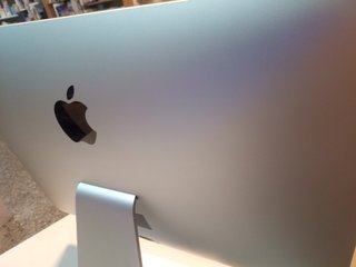 iMac 21.5 Core i5 8GB RAM SSD 198GB