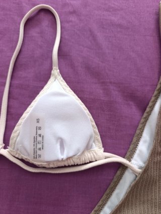 Bikini marrón y blanco