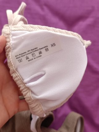 Bikini marrón y blanco