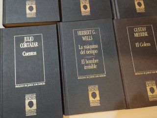 8 libros de literatura fantástica.