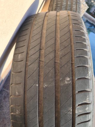 Michelin 215/55/16 Primacy 4