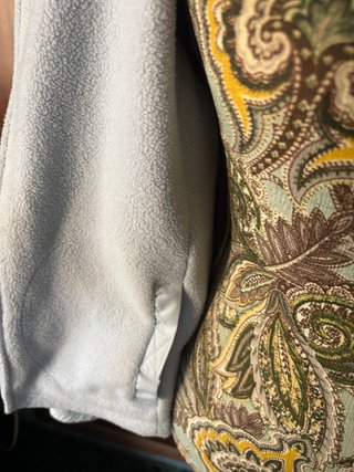 Chaqueta reversible con capucha