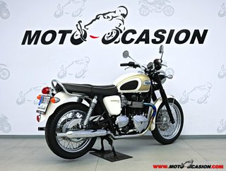 TRIUMPH BONNEVILLE T100 ¿A2?