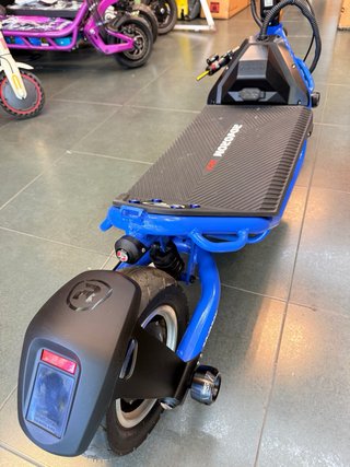 Patinete eléctrico ROVORON R7 azul