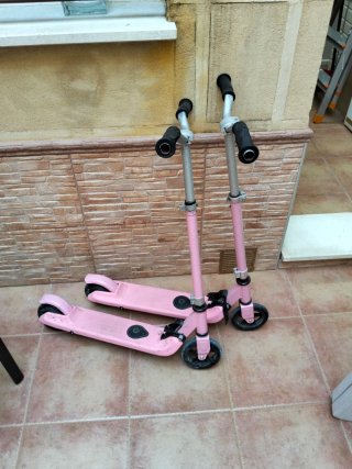 Patinetes Eléctricos Rosas (2 unidades)