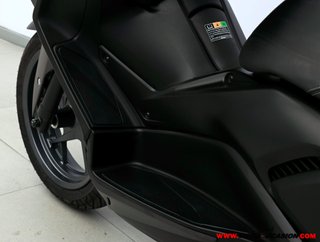 YAMAHA X-MAX 300 -APTA A2- GARANTÍA OFICIAL