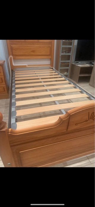 Cama individual 90 madera de pin + Mesita de noche