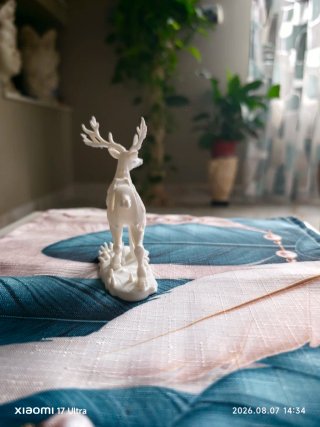 Cervo decorativo bianco