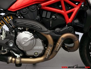 DUCATI MONSTER 821