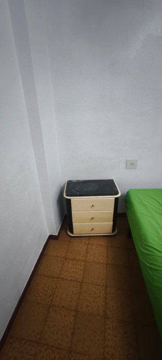 Cómoda, Espejo y 2 Mesitas Dormitorio